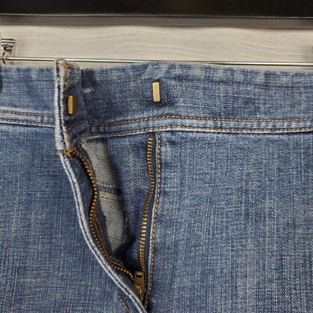 Ann Taylor Denim Mini - Picture 3 of 8